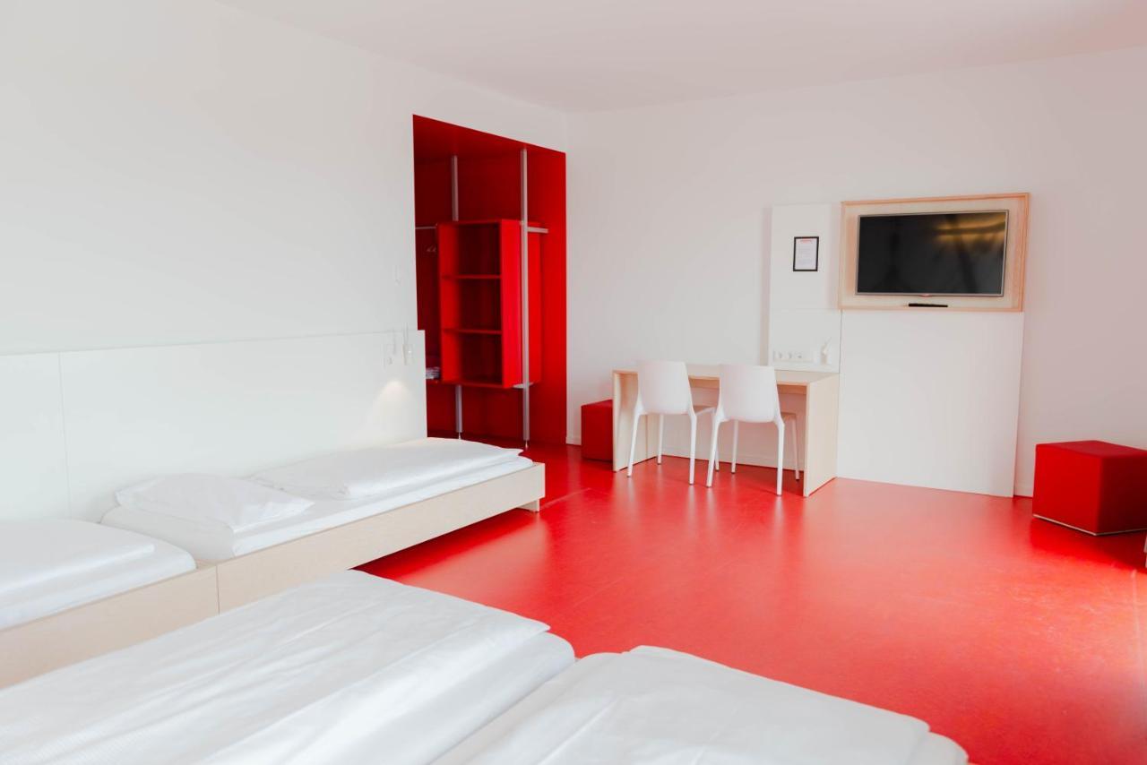 Havenhostel Куксхафен Экстерьер фото