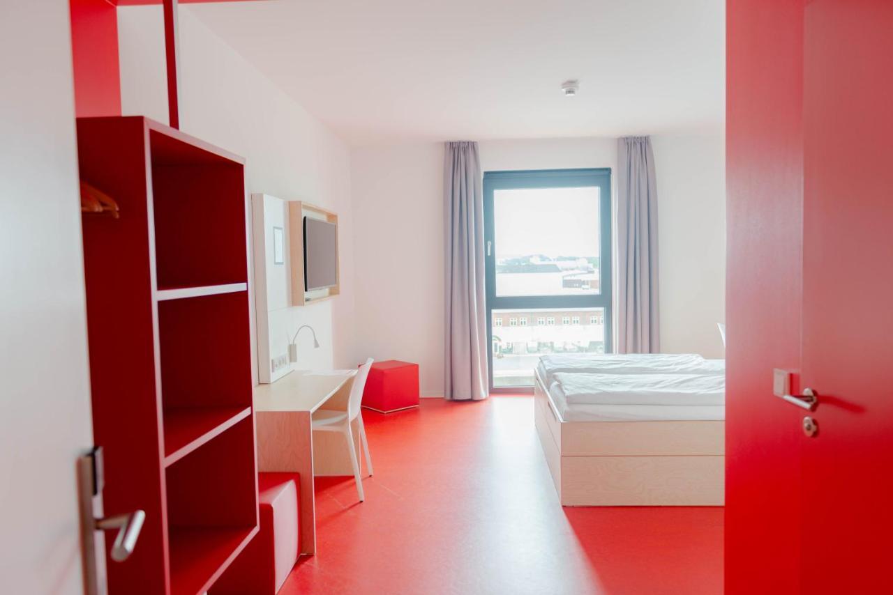Havenhostel Куксхафен Экстерьер фото