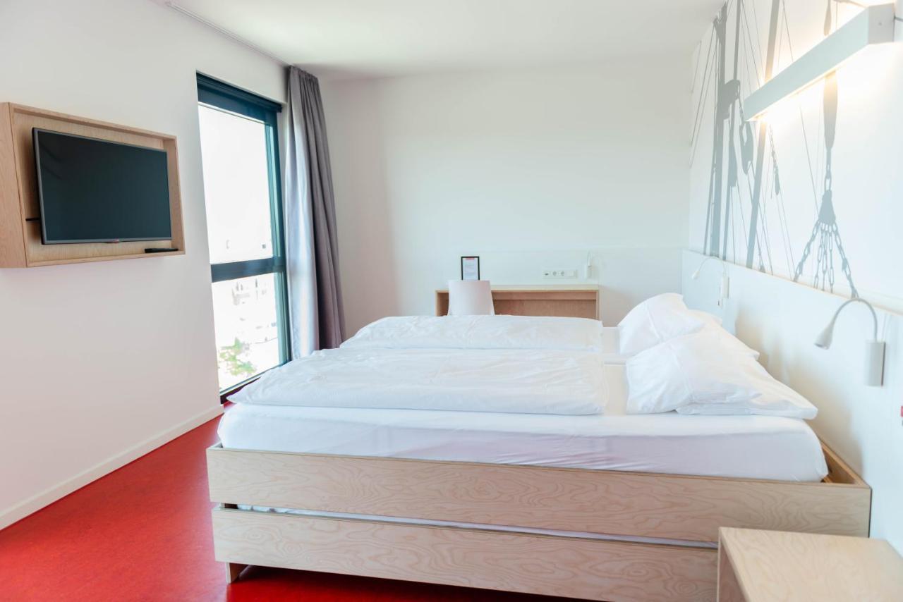 Havenhostel Куксхафен Экстерьер фото